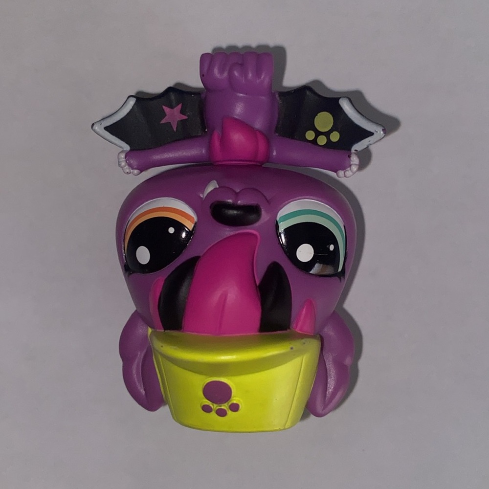 Littlest Pet Shop Moving Bat 🦇